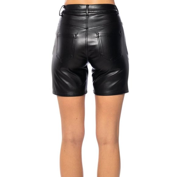 Xena Oiled Vegan: Black Leather Bermuda Shorts Plus Size 2X - Picture 3 of 7